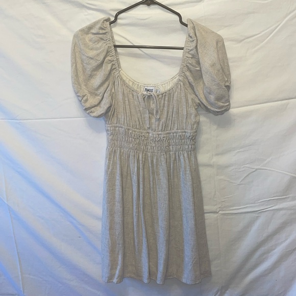 Princess Polly | Madelyn mini dress beige | Size US 2 - Picture 3 of 5